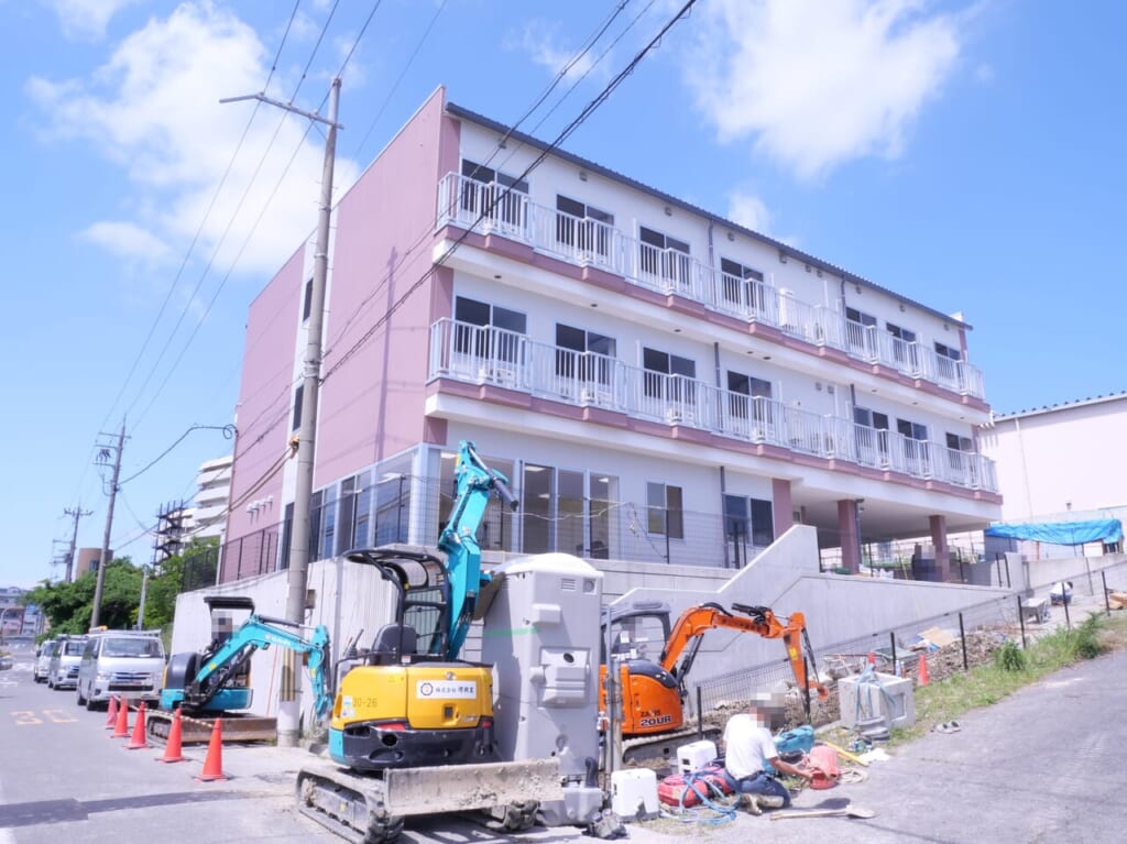 カローレフォレスタの建物