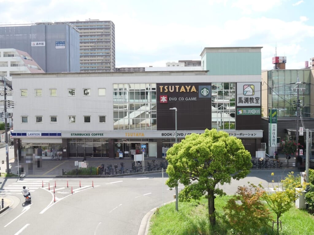 香里園駅前のTSUTAYA
