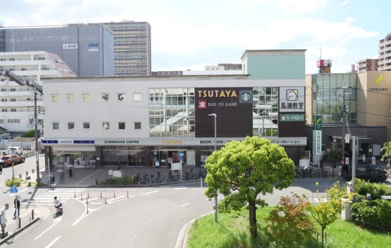 香里園駅前のTSUTAYA