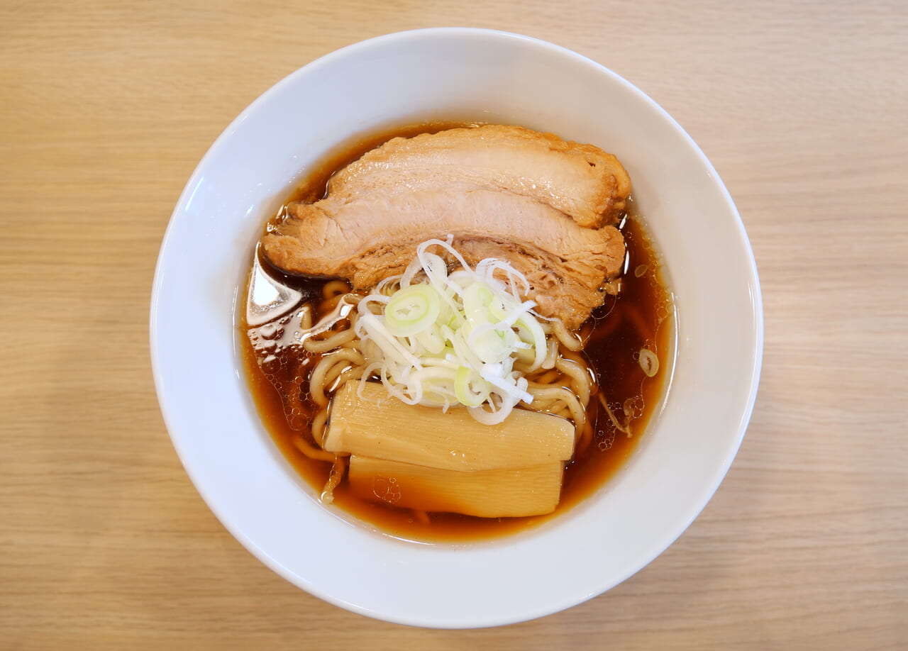 人類みな麺類のラーメン