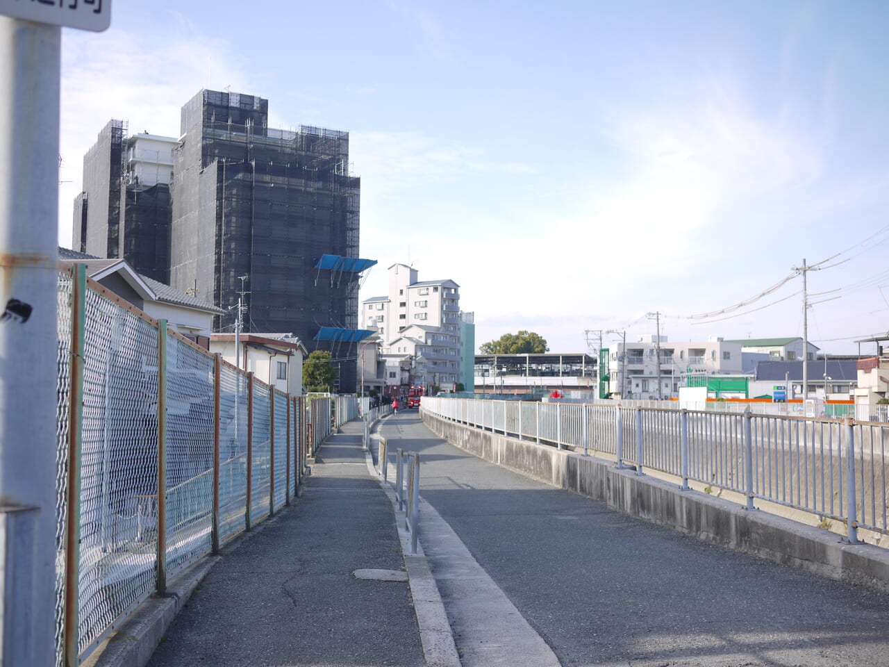 萱島駅近くの川