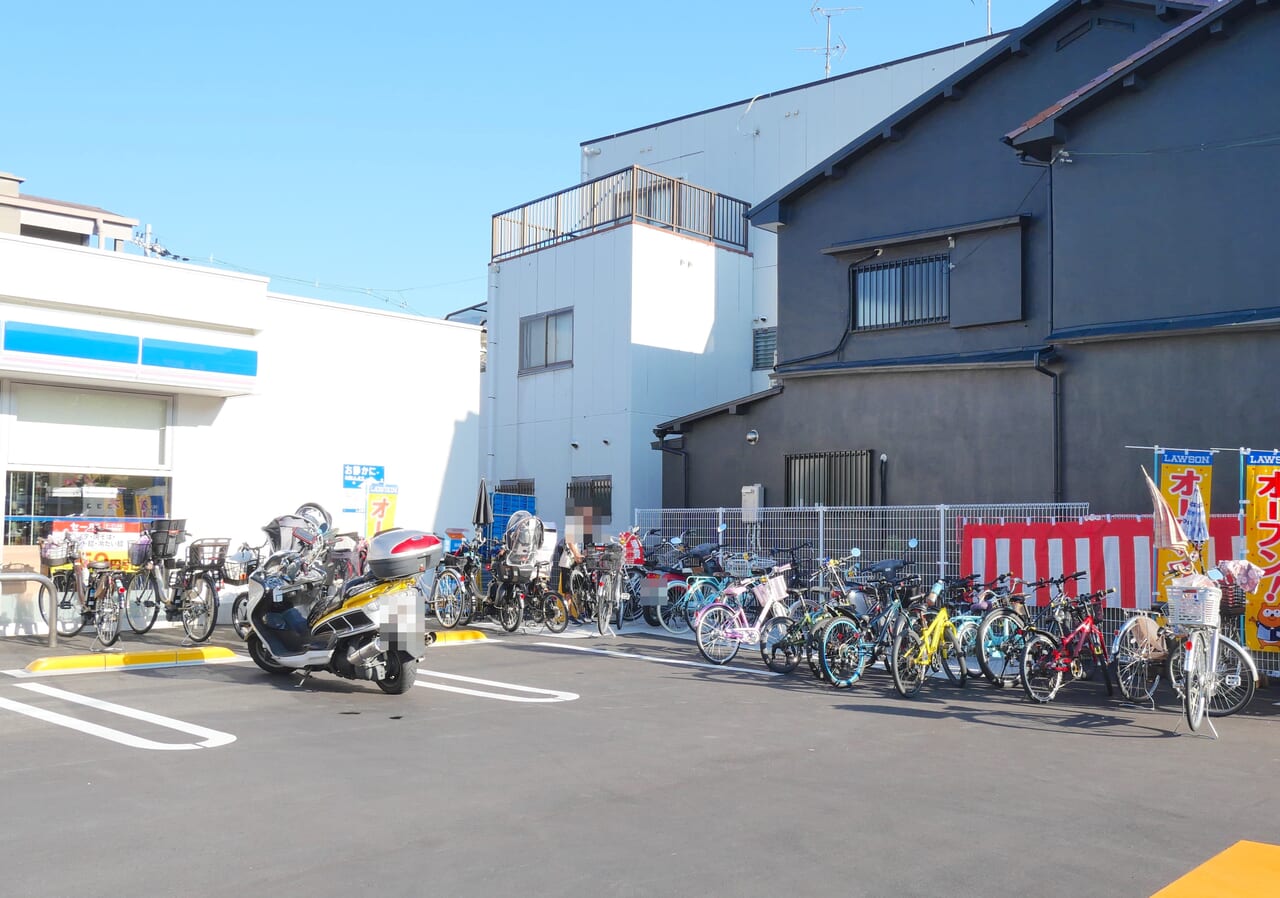 オープン当日のローソン池田東町店