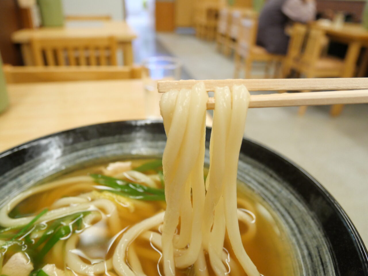 麺はふっくらツヤツヤ