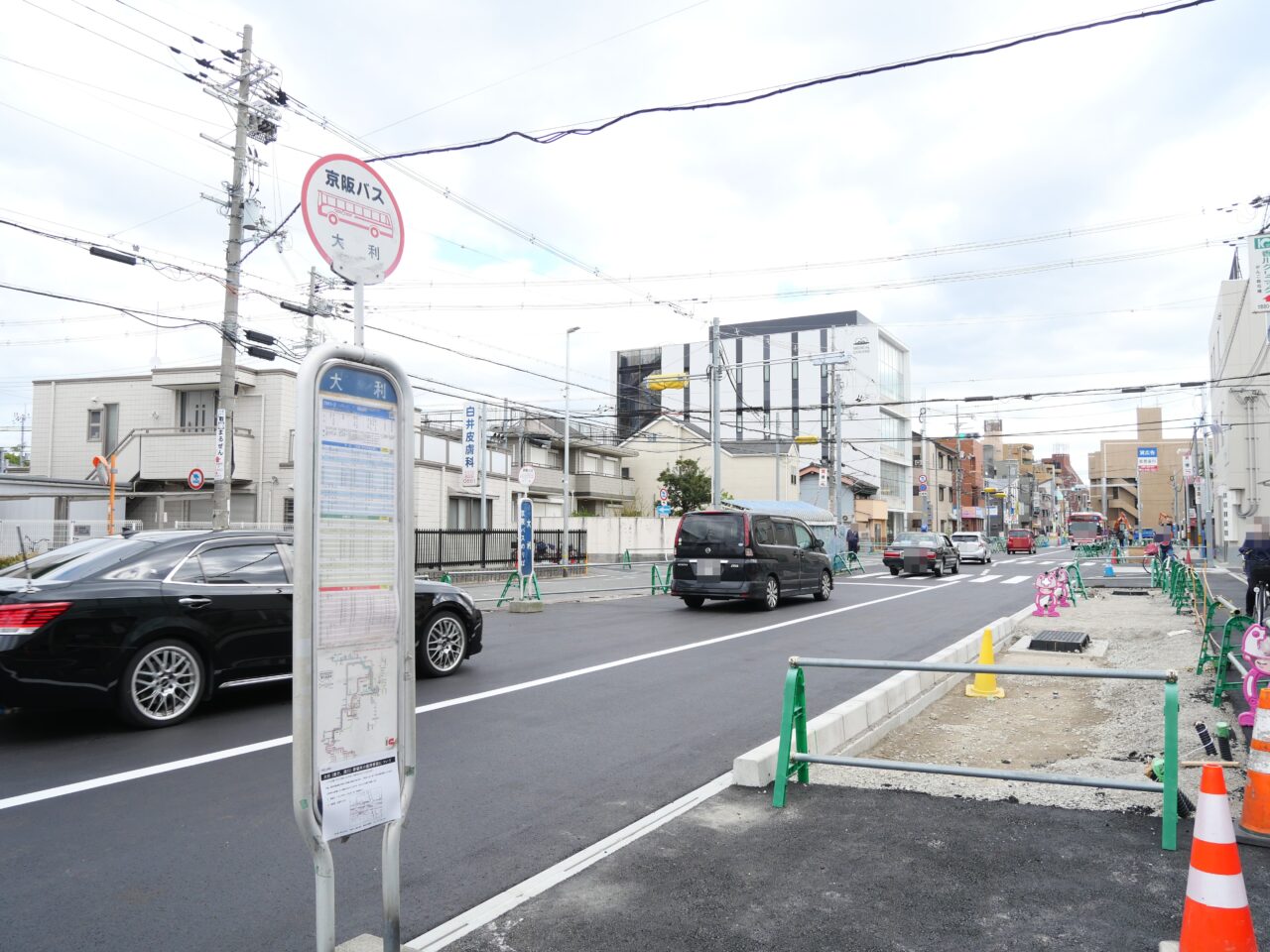 西行きの大利バス停