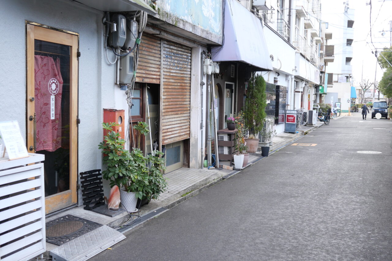 市役所近くの路地裏