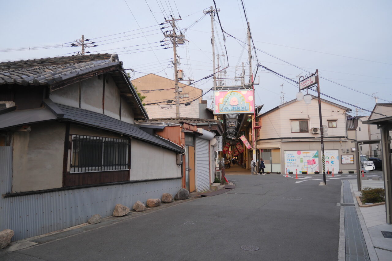ベル大利を背中に進んでいいく