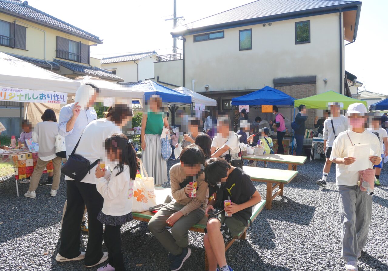お寺の境内でマルシェ