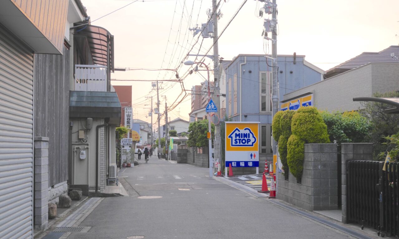 大利元町、ミニストップの場所