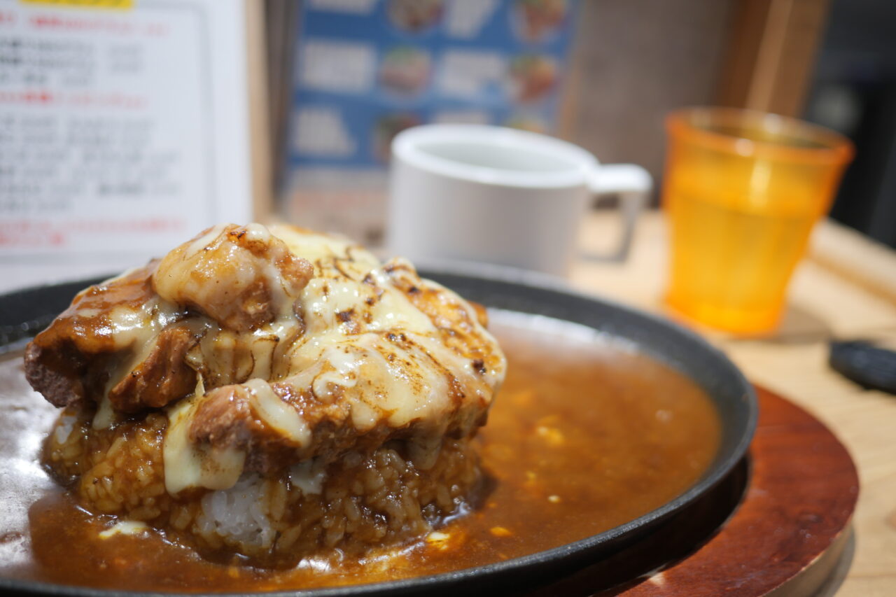 ゴマジェットのホロホロポークカレー