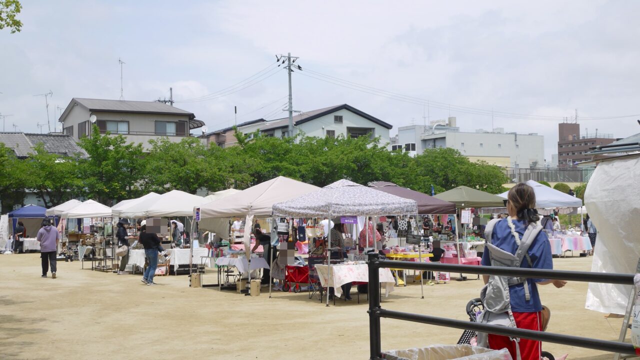 ねやがわジモトマルシェの様子
