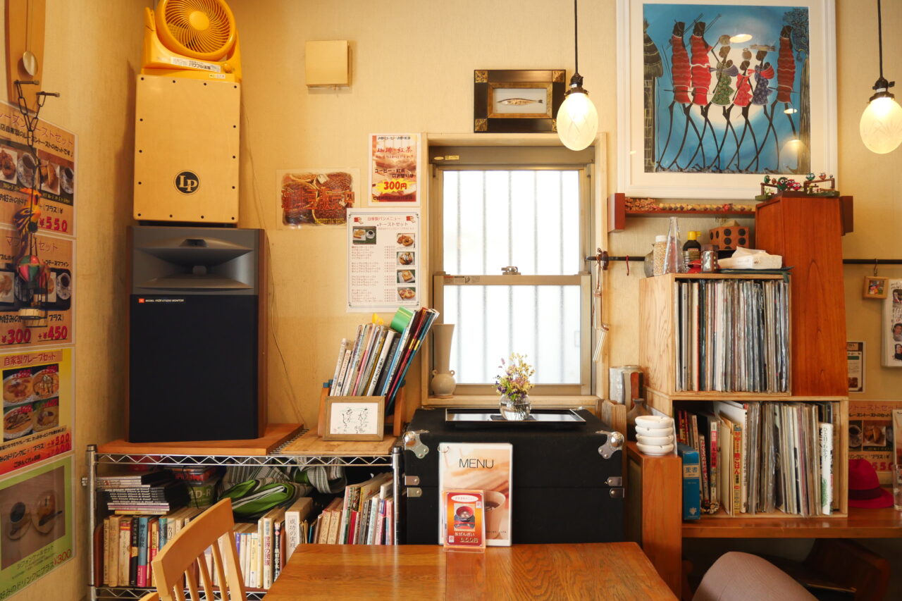 アナンカフェの店内2