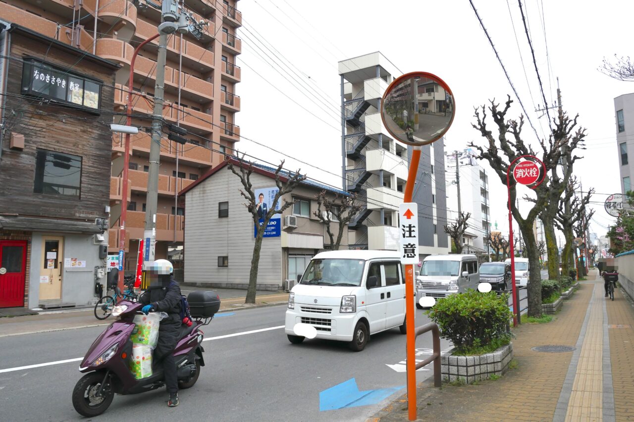 ラーメン店、つるりの場所