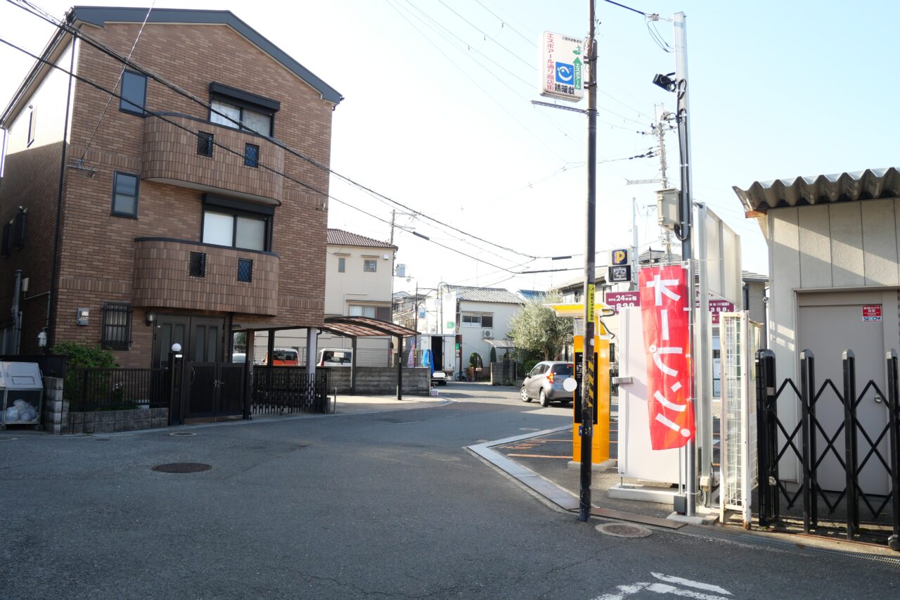 エスポアール通り商店街沿い