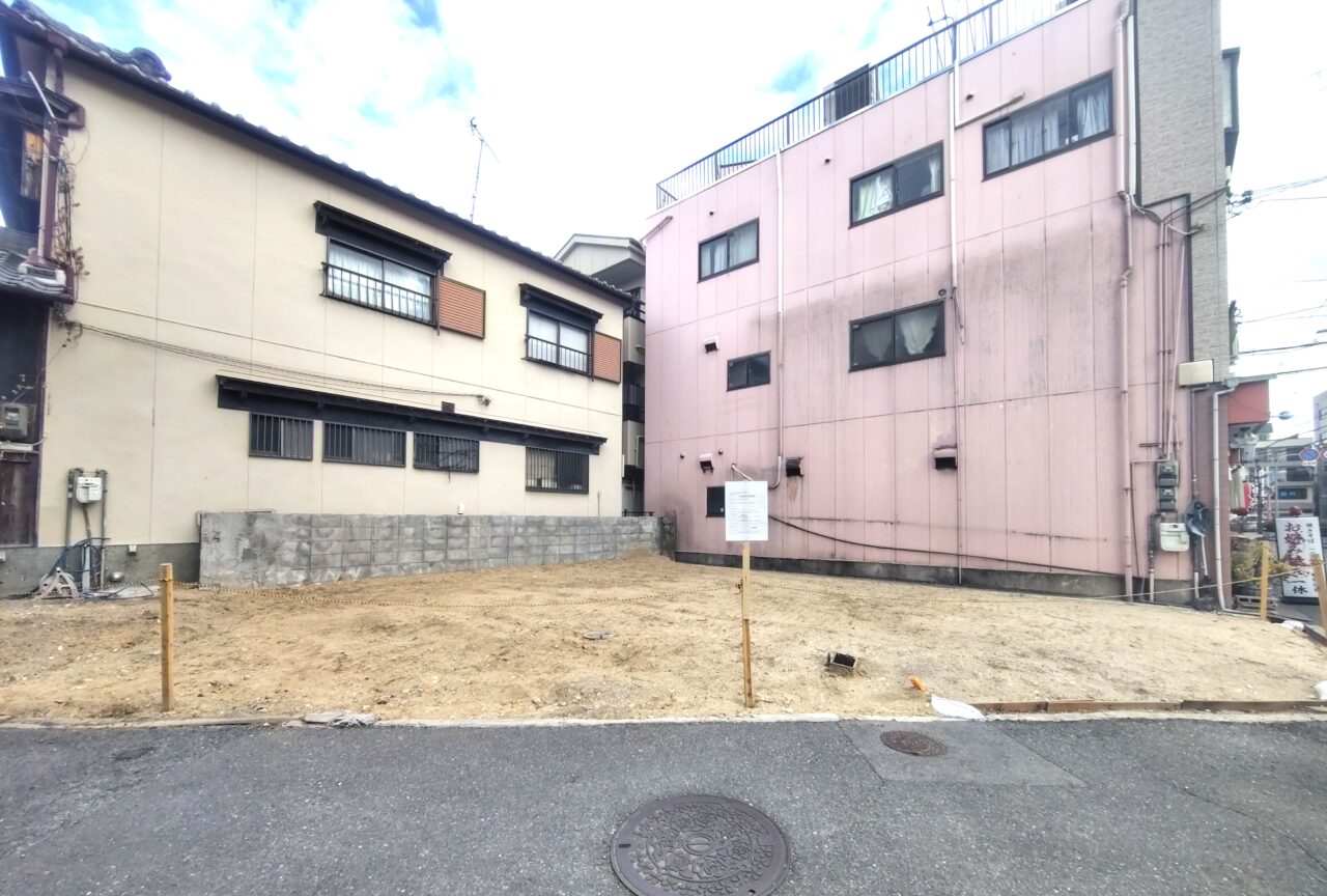 物販店舗ができそうな北大利の空き地