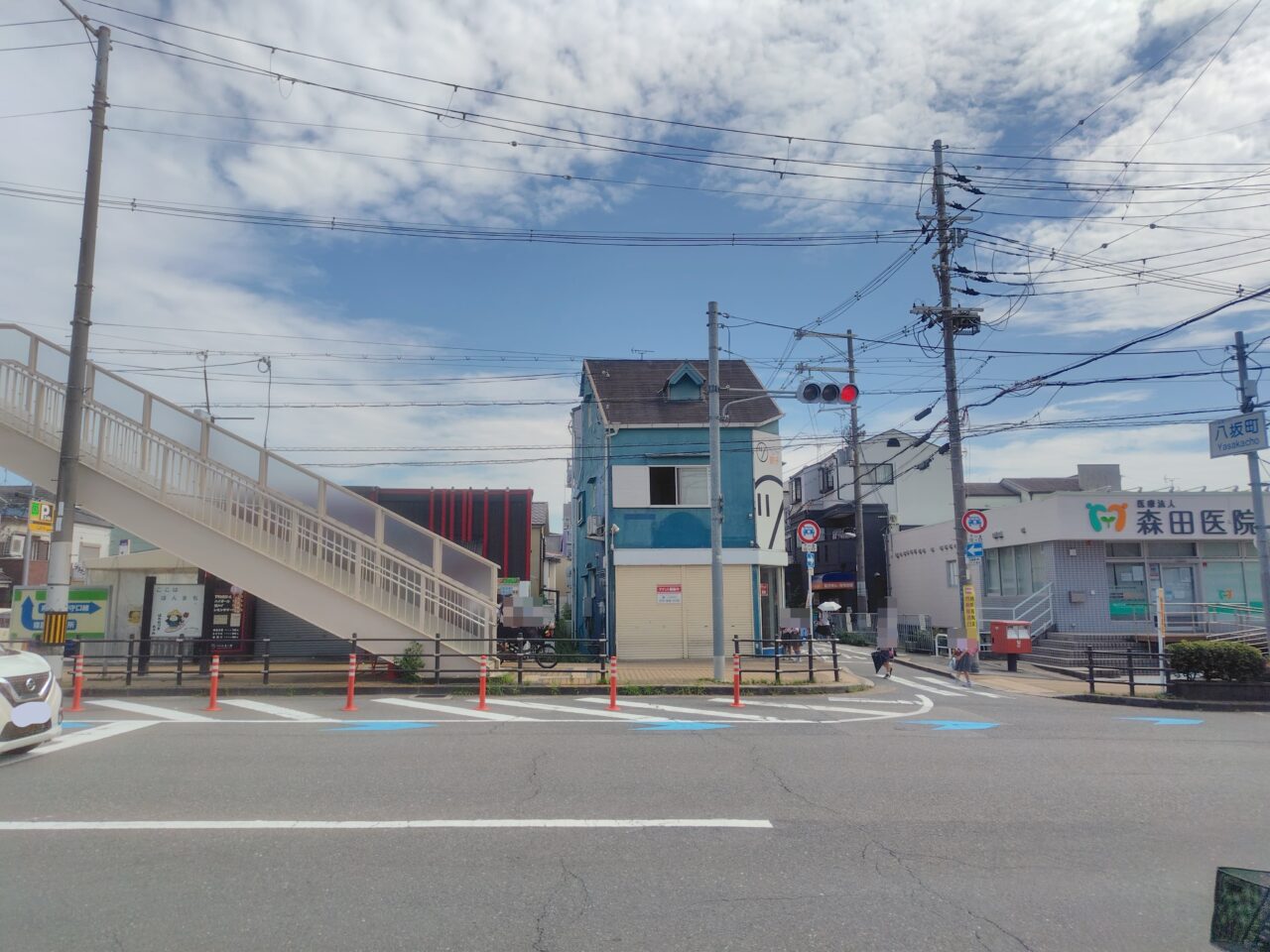 八坂町交差点の近く