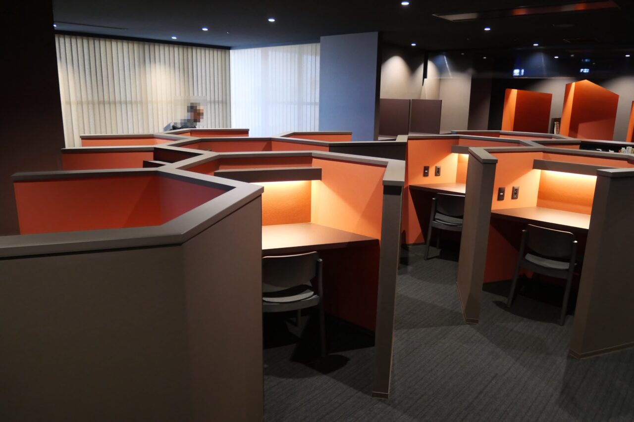 こども図書館の自習センター「ファースト」