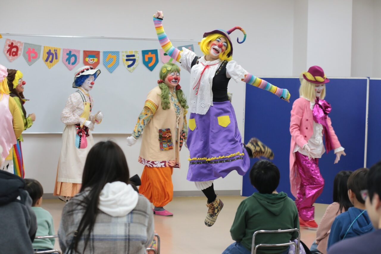 ねやがわクラウンズのショー
