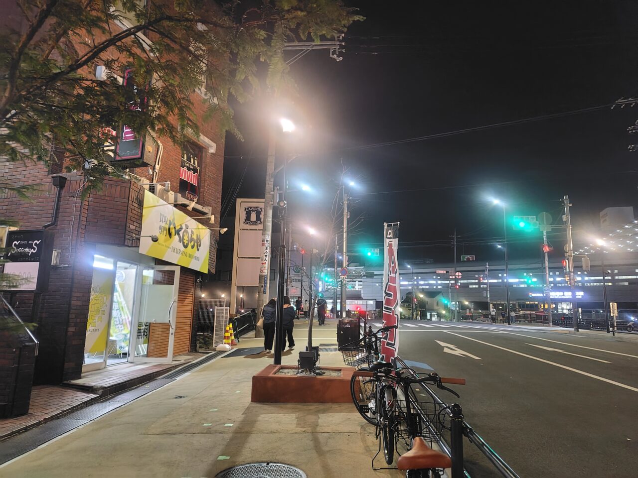 寝屋川市駅近く