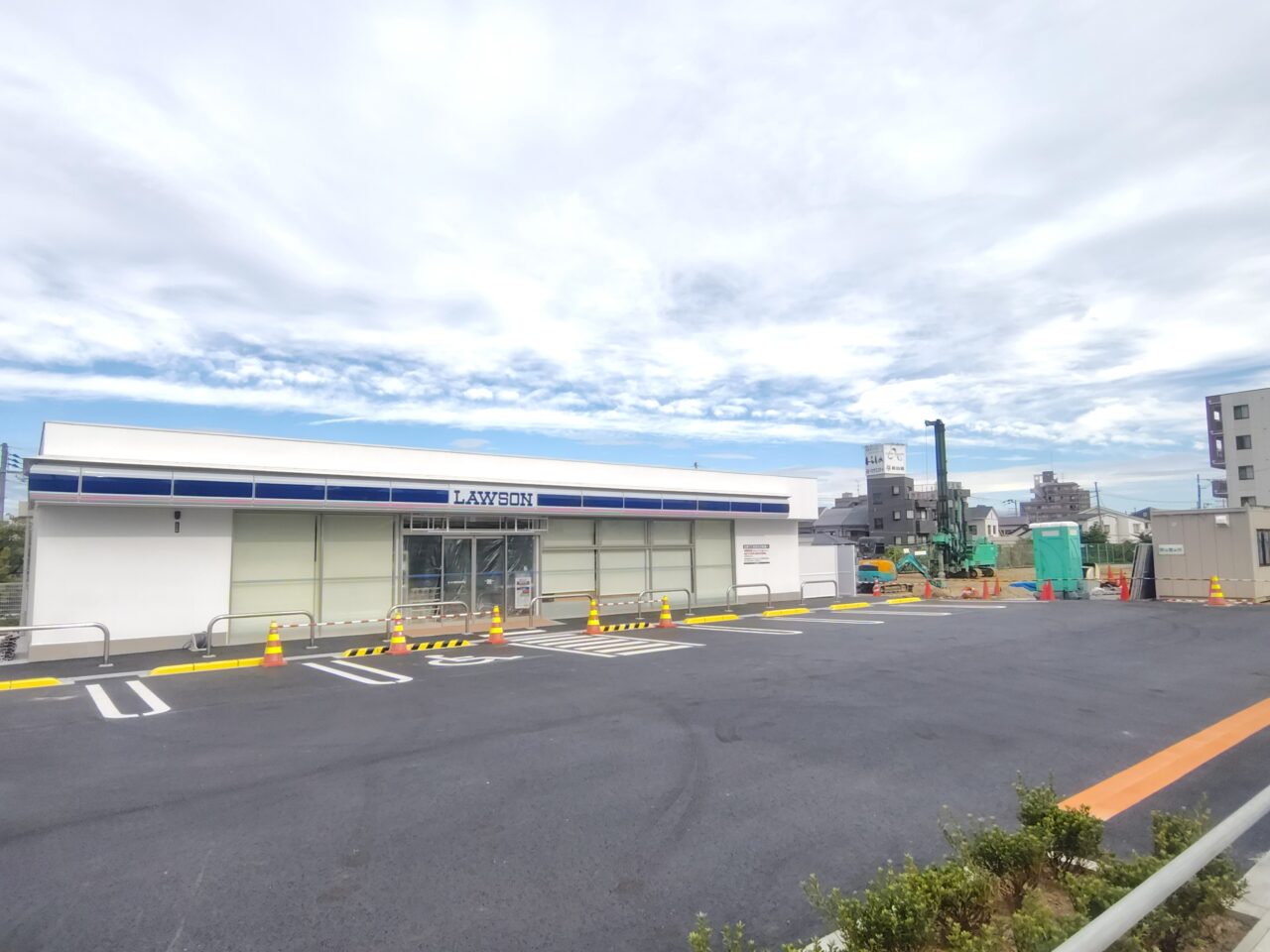 ローソンの外観(寝屋川市桜木町)