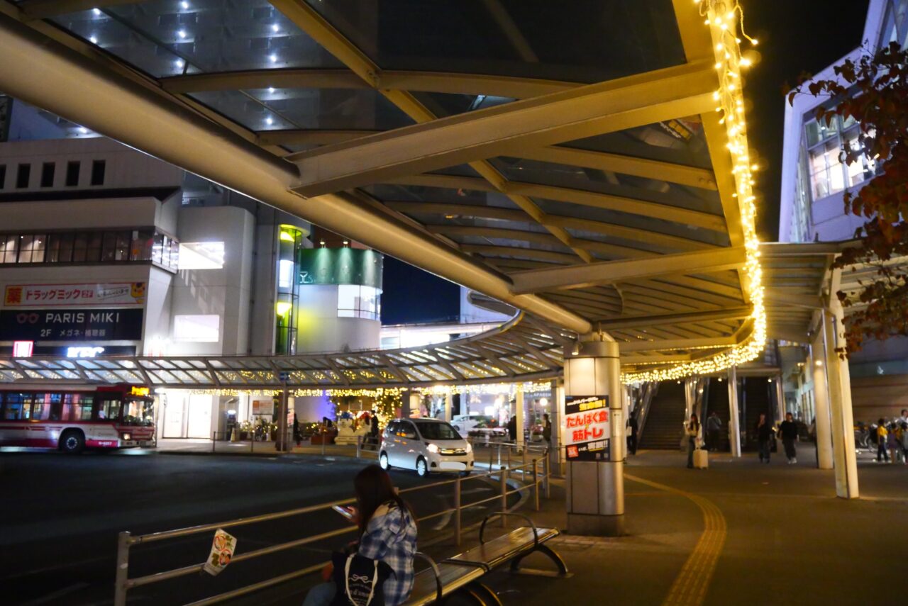 東口のバス停