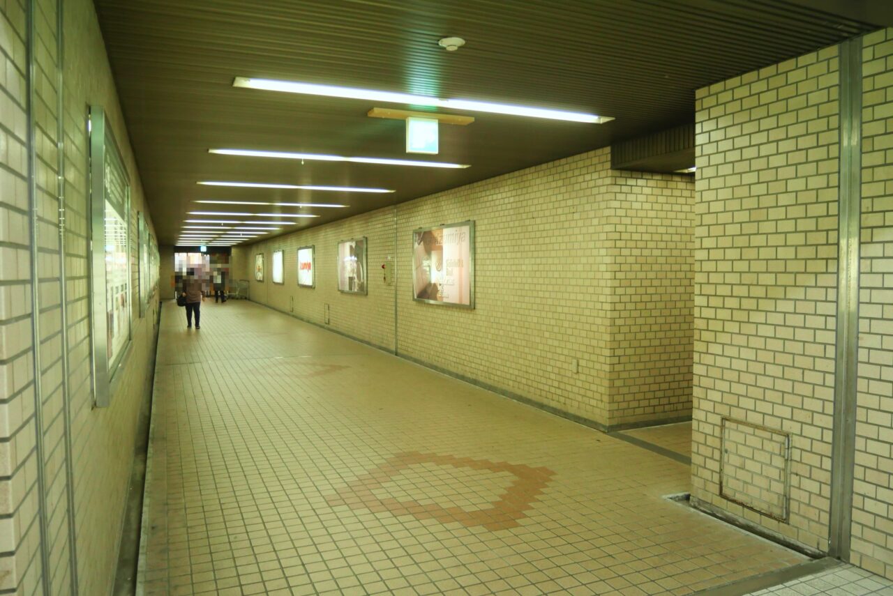 地下通路の様子